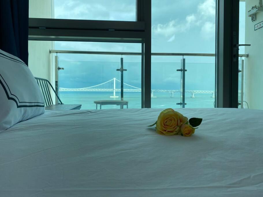 Апартаменти Gwangan-Ri Grand Terrace Ocean View Пусан Екстер'єр фото